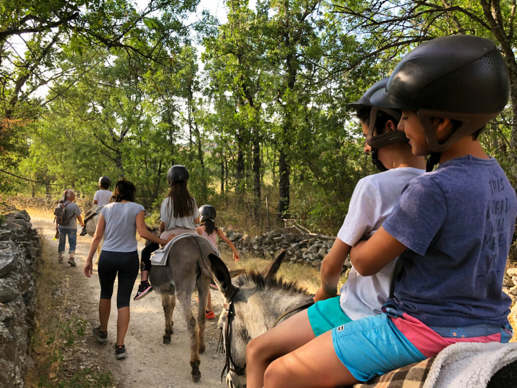 viajar con niños casas rurales divertidas para ir con niños